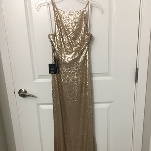 Lulu’s Rose Gold Scoop Back gown.